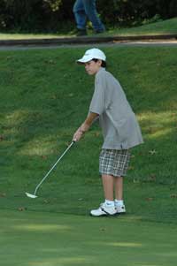 NYC Jr Golf Player Practice Putt